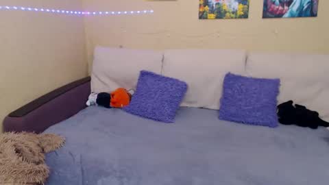 Jul online show from 02/17/25, 03:09