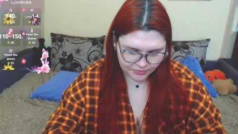 Snapshot of juliasane_ chatting on 02/06/26, 10:18 Jul online show from 02/06/26, 10:18