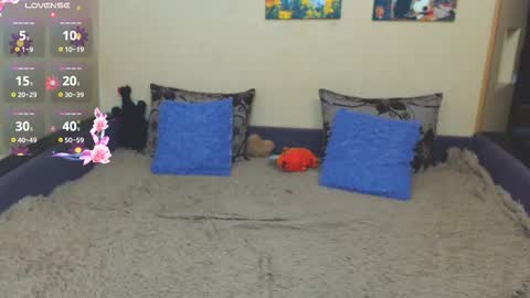 Snapshot of juliasane_ chatting on 02/18/26, 04:25 Jul online show from 02/18/26, 04:25