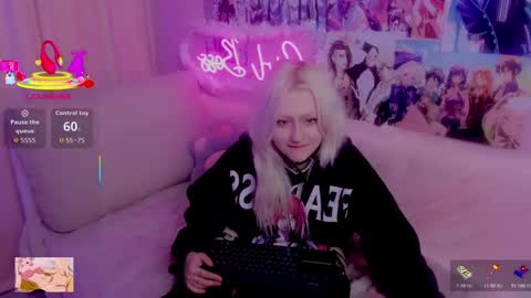JuliaSharkk online show from 01/10/26, 07:43
