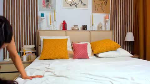 Julia online show from 10/17/25, 05:21