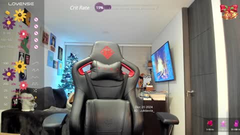 Snapshot of julidavila chatting on 12/21/24, 01:15 Jeimy Help me to reach 100 thumbs up online show from 12/21/24, 01:15