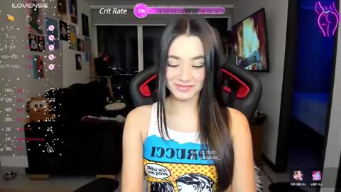 Snapshot of julidavila chatting on 02/23/25, 01:13 Jeimy Help me to reach 100 thumbs up online show from 02/23/25, 01:13