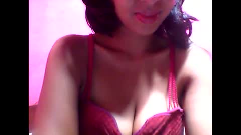 Snapshot of julie0612 chatting on 02/18/25, 04:04 julie0612 online show from 02/18/25, 04:04