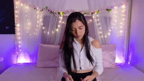 Juliet Bennet online show from 04/05/26, 12:08