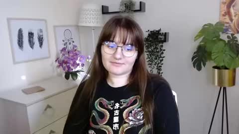 Julie online show from 10/22/25, 12:27