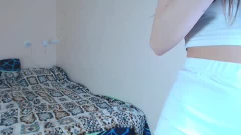 Snapshot of juliebeshears chatting on 02/27/26, 10:59 juliebeshears online show from 02/27/26, 10:59