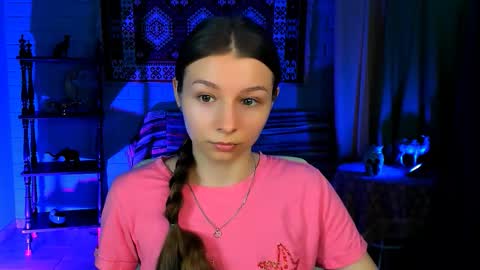 juliedaniel online show from 12/04/25, 04:33