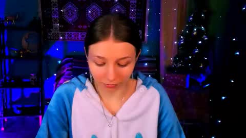 juliedaniel online show from 12/22/25, 08:22