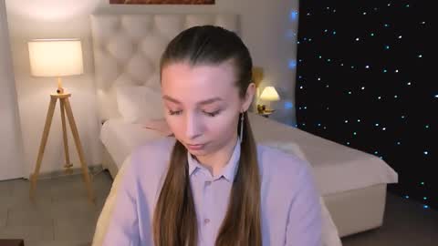 juliedaniel online show from 02/11/26, 04:17