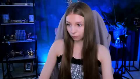Snapshot of juliedaniel chatting on 06/18/26, 04:02 juliedaniel online show from 06/18/26, 04:02