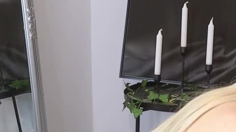 Julia online show from 02/25/25, 12:58