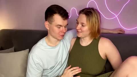 Julie and Thomas online show from 11/09/25, 08:12