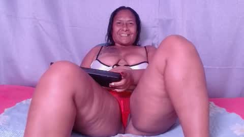 julielove1 online show from 05/10/26, 10:26