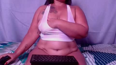 julielove1 online show from 05/12/26, 10:23