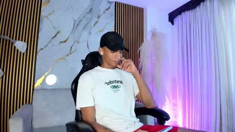 Julien online show from 12/02/25, 11:59