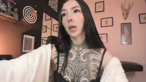 juliet_sourire online show from 07/23/26, 01:53