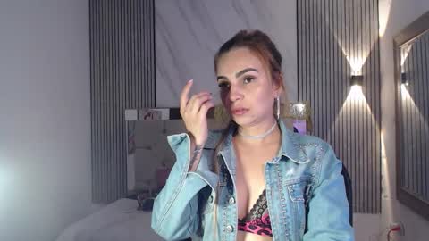 julieta__fox_ online show from 01/14/26, 07:03