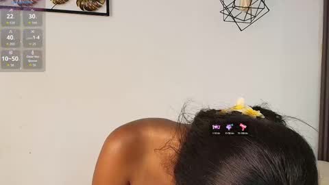 Juli online show from 10/30/25, 08:53