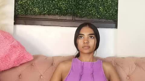 Juli online show from 04/12/26, 06:57