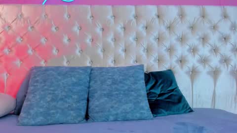 Julieta  online show from 12/20/25, 12:12