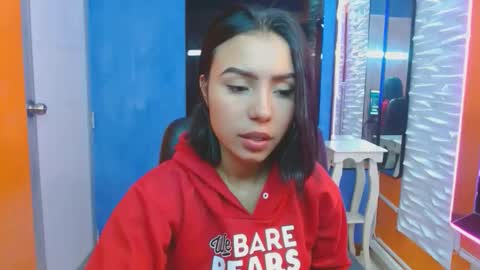 julieta_fn online show from 12/03/25, 01:42