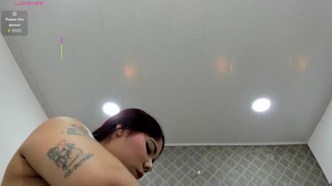 Julieta Robertson online show from 04/05/26, 03:15