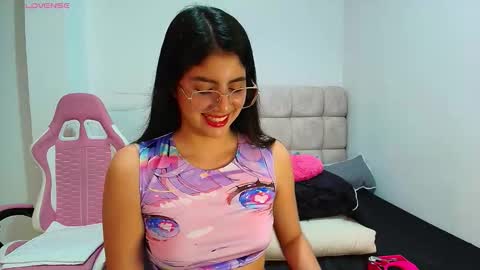 julieta_rose19 online show from 02/28/26, 12:00