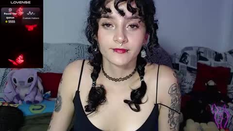 Snapshot of julietajaguar chatting on 01/31/25, 02:17 Julieta Jaguar online show from 01/31/25, 02:17