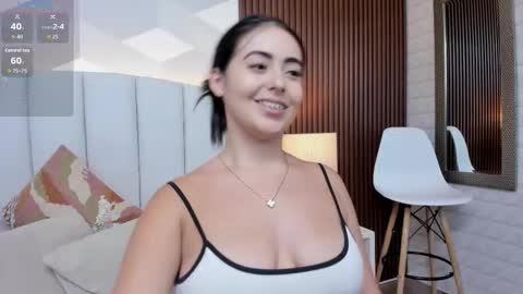 Julieta Santos online show from 11/12/25, 06:52