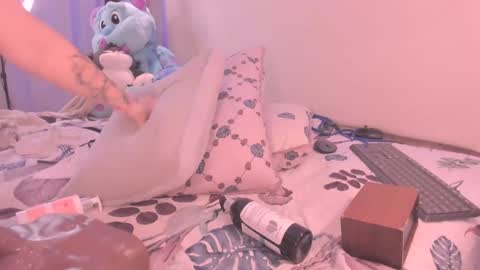 Julieta Vargas online show from 01/03/25, 04:37