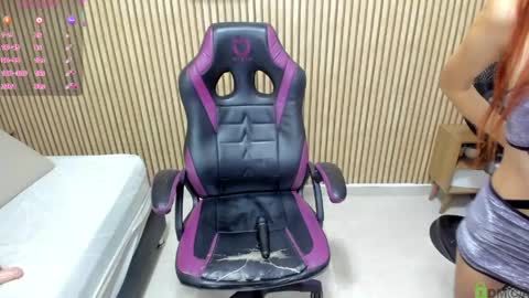 Julieth  online show from 04/23/26, 02:08