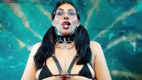    online show from 10/01/25, 03:12