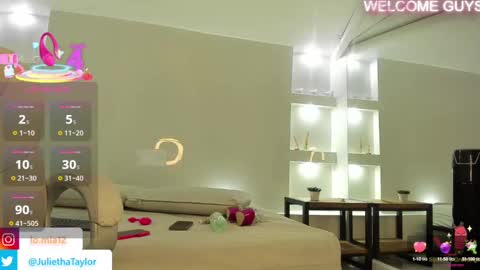 Julietha online show from 09/10/25, 02:44