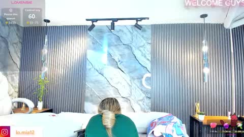 Julietha online show from 11/22/25, 02:43