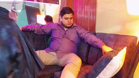 julietta max  online show from 11/21/25, 01:43