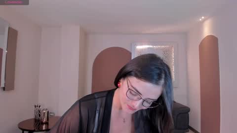 Snapshot of juliettabasset chatting on 03/05/25, 03:51 JULIETTA online show from 03/05/25, 03:51