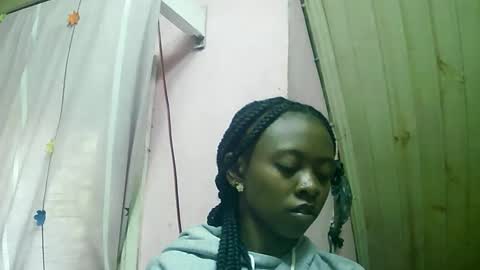 Snapshot of juliette9794 chatting on 10/09/25, 10:35 juliette9794 online show from 10/09/25, 10:35