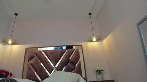 juli  online show from 01/10/26, 07:04