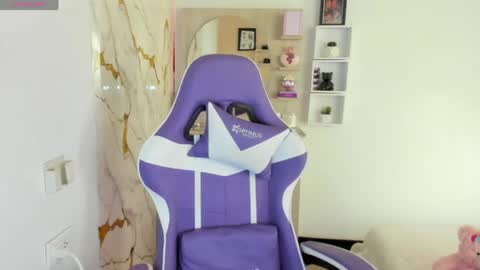 juliette online show from 04/16/26, 04:08