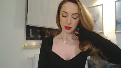 JulietteSensual online show from 02/18/25, 07:09