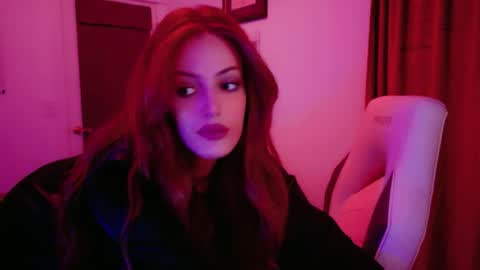 Snapshot of juliettetoken chatting on 03/29/26, 04:12 Goddess Endigo online show from 03/29/26, 04:12