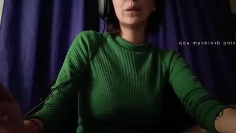 Snapshot of julietxxx03 chatting on 05/28/26, 03:59 julietxxx03 online show from 05/28/26, 03:59