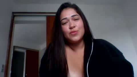 juliie19 online show from 06/26/26, 04:55