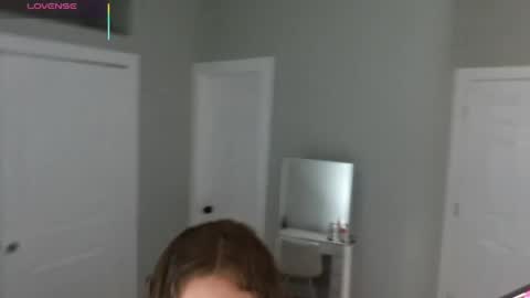Snapshot of julimonroe chatting on 05/24/26, 02:49 Juli Monroe online show from 05/24/26, 02:49