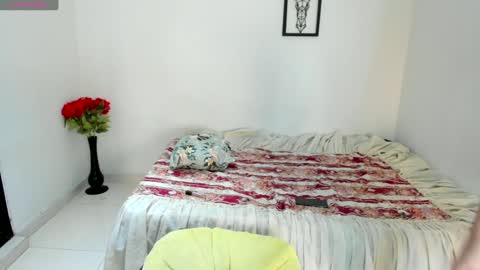 Juline Smith online show from 01/07/25, 03:12