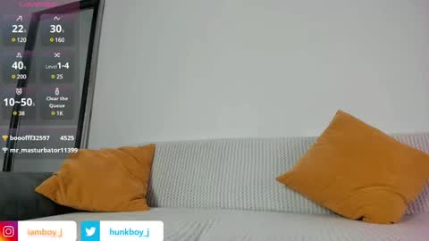 Ask me online show from 02/09/25, 06:05