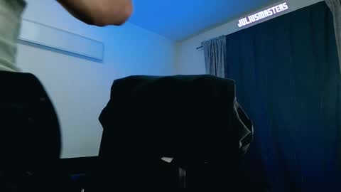 JULiUS   online show from 02/04/25, 10:13