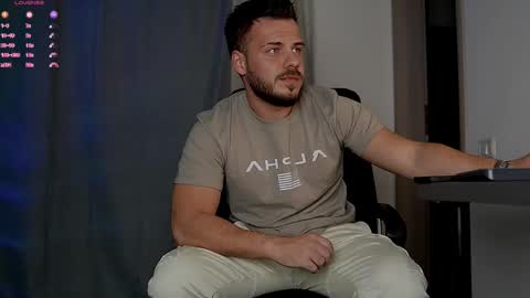 JULiUS   online show from 10/19/25, 06:52