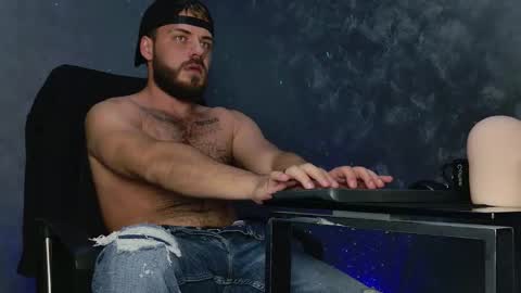 JULiUS   online show from 11/26/25, 08:32